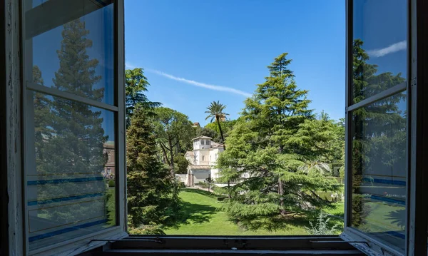 View Open Window One Museums Vatican City Rome Beautiful Gardens — Stock Photo, Image