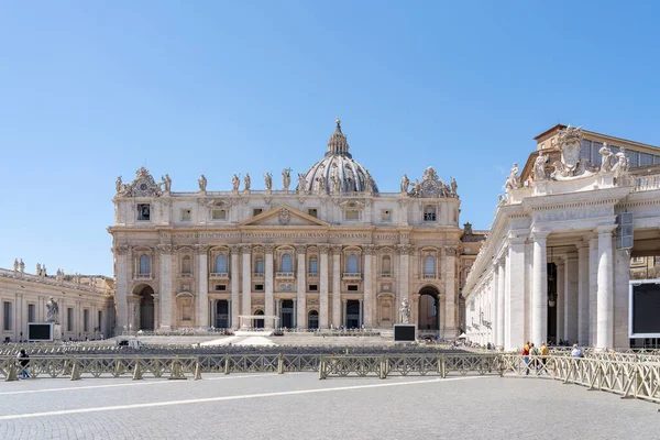 View Sunny Peter Square Rome Peter Basilica — Stock Photo, Image