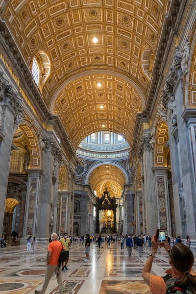 Rome Italy 2022 Photo Beautiful Interior Imposing Saint Peter Basilica — Stock Photo, Image