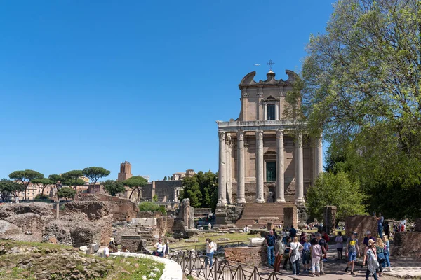View Tempio Antonino Faustina Excavations Foro Romano Rome — 图库照片