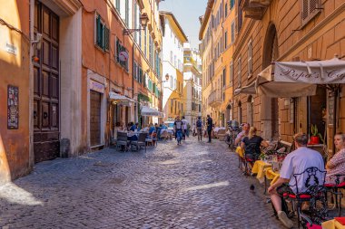Via dell Orso 'daki rahat teraslar Roma, İtalya