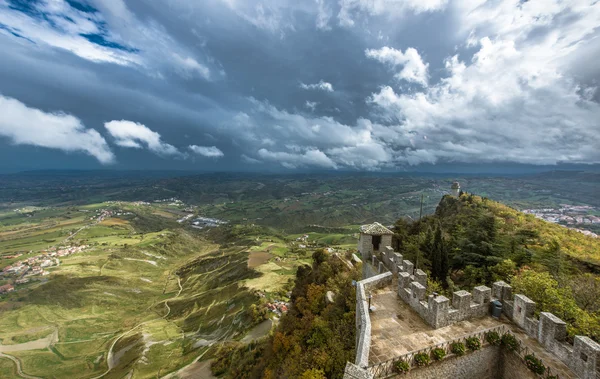 Rocca della Guaita, una antigua fortaleza en la República de San Marino — Foto de Stock
