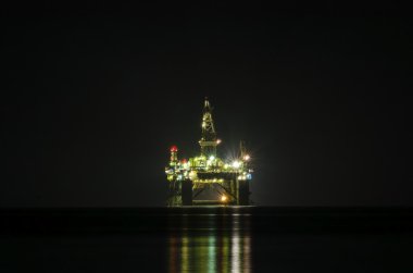 petrol sondaj platformu