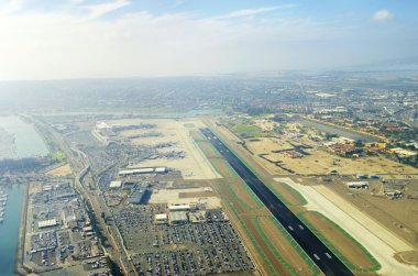 san diego hava limanının havadan görünümü