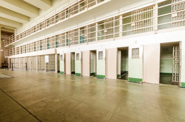 Alcatraz bloku d cellhouse, san francisco, Kalifornia — Zdjęcie stockowe