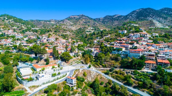 塞浦路斯Limassol区Troodos山上Agros村定居点的空中景观 从上往下鸟瞰有瓷砖屋顶 乡村及乡村景观的传统房屋 — 图库照片