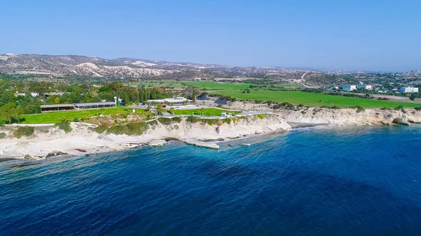 Veduta Aerea Della Costa Punto Riferimento Grande Roccia Gesso Bianco — Foto Stock