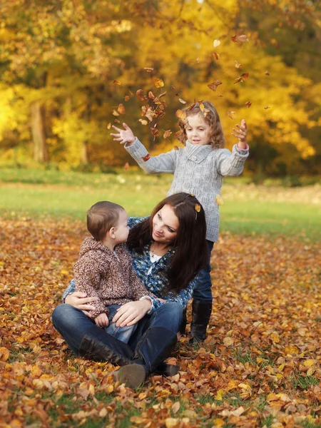 Mother with children — Stock Photo, Image