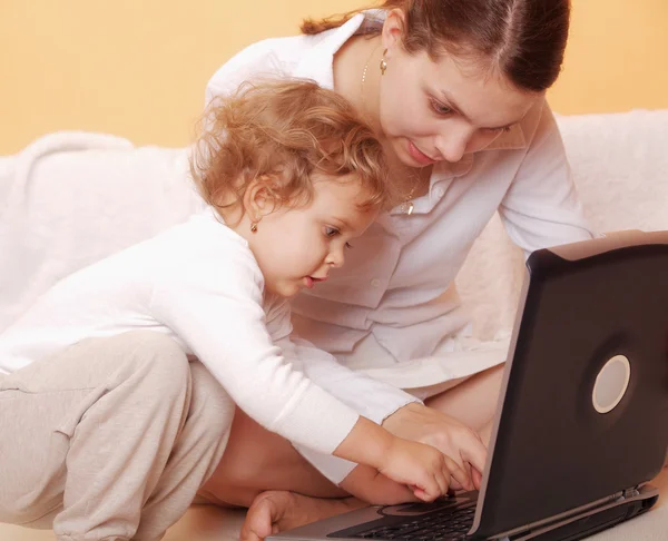 Working mother — Stock Photo, Image