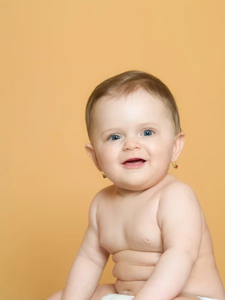 Studio portret zes maanden oude baby — Stockfoto