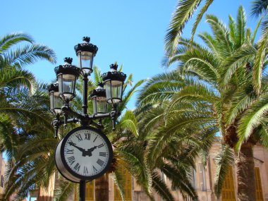 palm meydanında saat