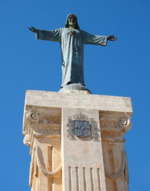 monte toro Dağı üzerinde İsa heykeli