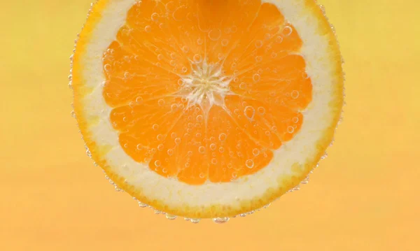 切片的鲜橙色 — 图库照片