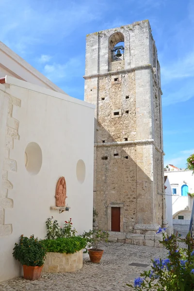 Kostel madre di sant'elia v peschici — Stock fotografie