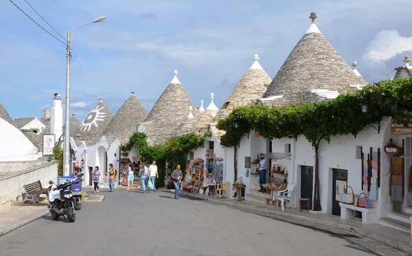 ALBEROBELLO - 17 SET: Zona Trulli in Alberobello, Puglia, Italia — Foto Stock