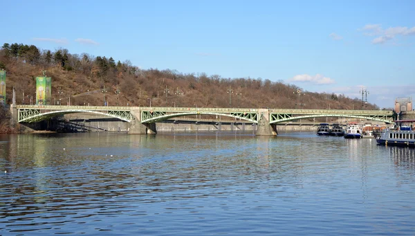 PRAGUE - FEB 23: Svatopluk Cech Bridge — Stock Photo, Image