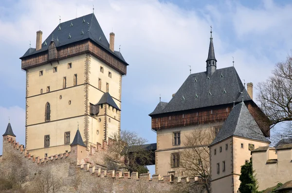 Widok na zamek karlstejn — Zdjęcie stockowe