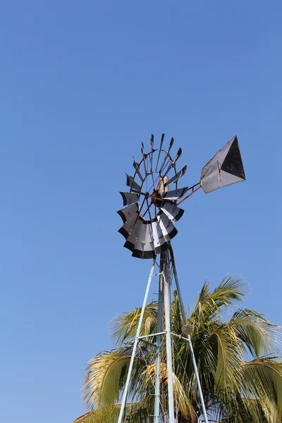 Windmill on the field — Stock Photo, Image