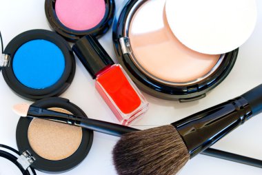 Güzellik aksesuarları