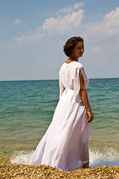 Girl in a white dress. — Stock Photo, Image