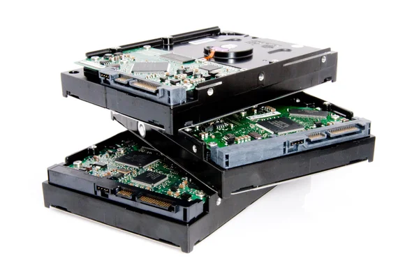Montón de tres discos duros de computadora con placa de circuito —  Fotos de Stock