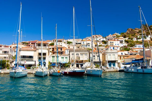 Poros Adası