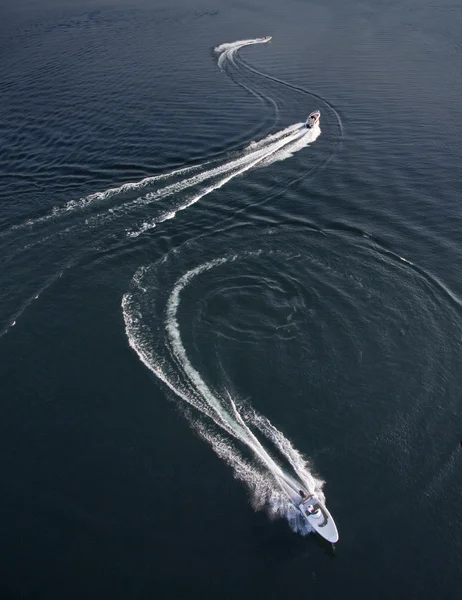 Barche a motore in corsa — Foto Stock