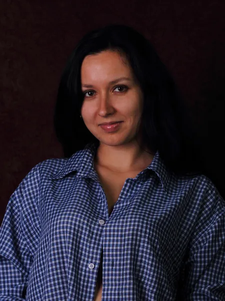 Portrait of happy young brunette — Stock Photo, Image