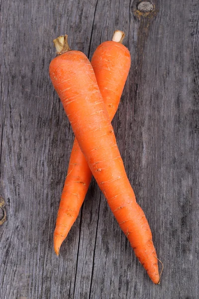 Carrots on old wood — Stock Photo, Image