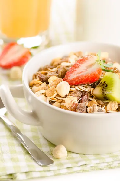 Zdrowe śniadanie z musli — Zdjęcie stockowe
