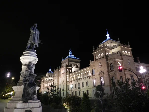 Estatua del escritor . — Foto de Stock