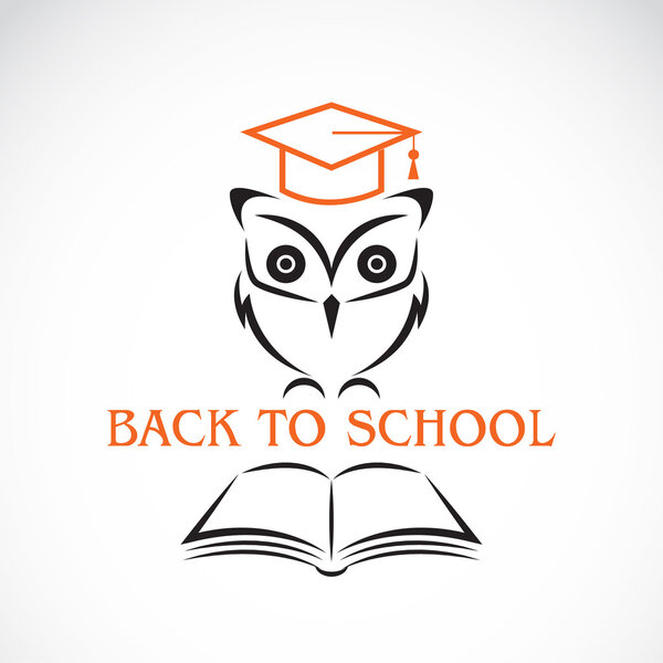 Vector image of an owl with college hat and book 