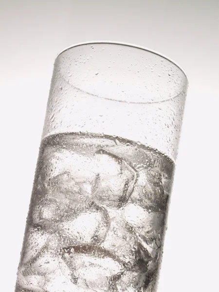Vidro de cubo de gelo de água — Fotografia de Stock
