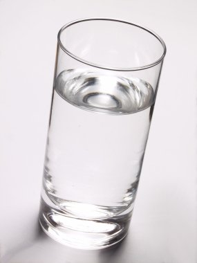 bir bardak su