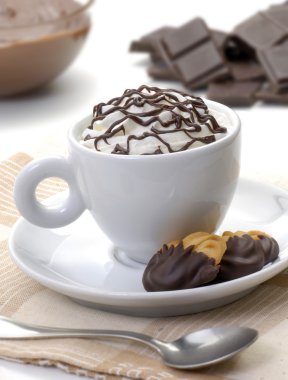 sıcak çikolata bir fincan ve tanımlama bilgileri