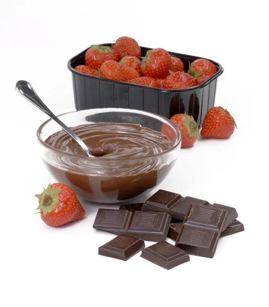 Chocolate cream and strawberries — Stock Photo, Image