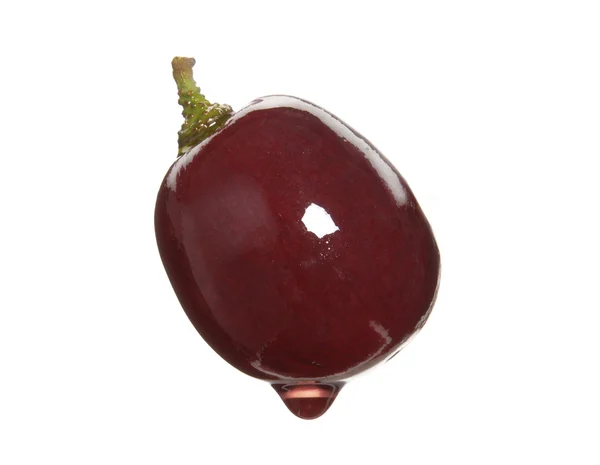 Frische Trauben über Rotwein — Stockfoto