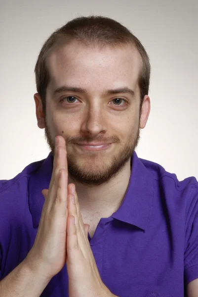 Retrato de jovem expressivo e feliz . — Fotografia de Stock