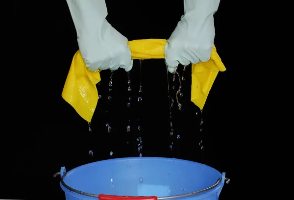 Squeezing sponge, squeezing wet sponge. — Stock Photo, Image