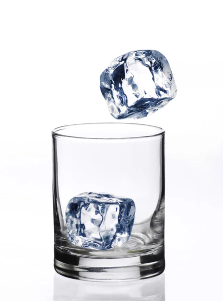 Ice cubes in the glass — Stock Photo, Image