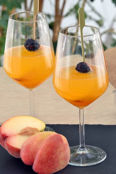 Oranje cocktail drinken — Stockfoto
