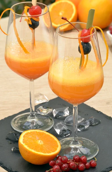 Апельсиновые коктейли — стоковое фото