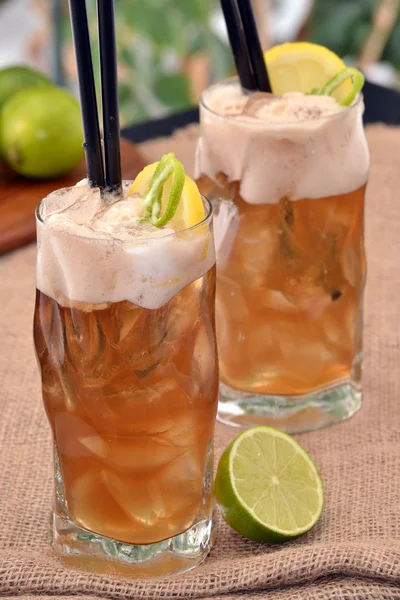 Bebidas de cóctel de limón de té —  Fotos de Stock