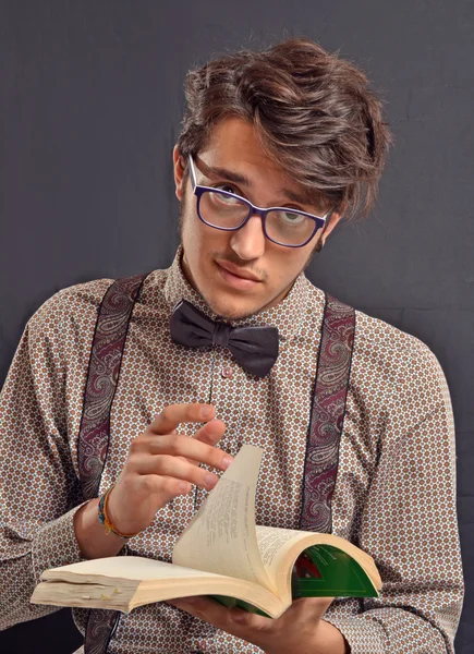 Young man reading. — Stock Photo, Image