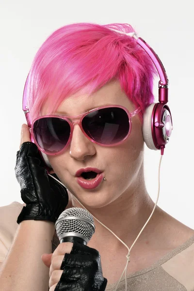 Punk girl  singing — Stock Photo, Image