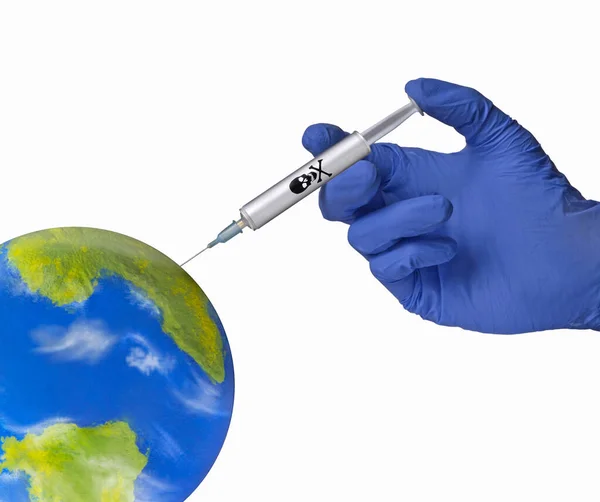 Planet Earth Globe Receiving Poison Toxic Injection Shoot — Stock Photo, Image