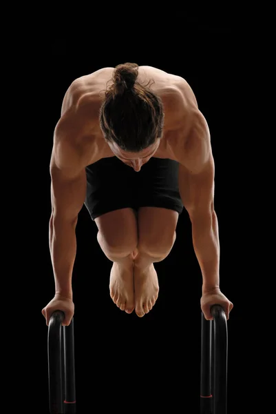 Hombre Entrenamiento Corporal Libre Barras Paralelas Calisténicas — Foto de Stock