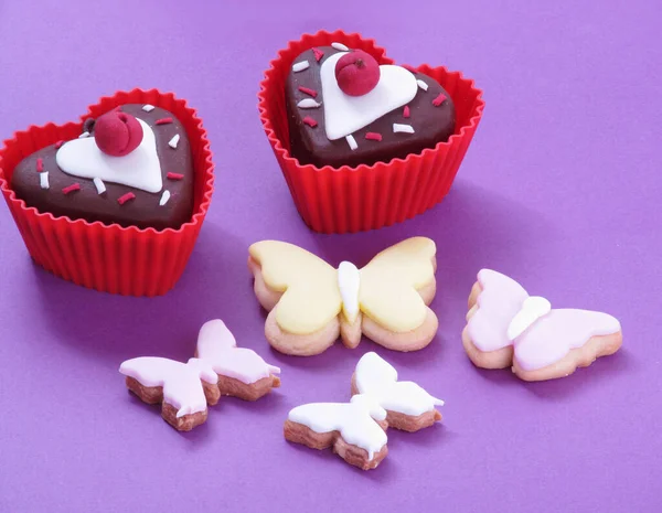 San Valentin Houden Van Chocolade Cupcakes Vlinder Koekjes — Stockfoto