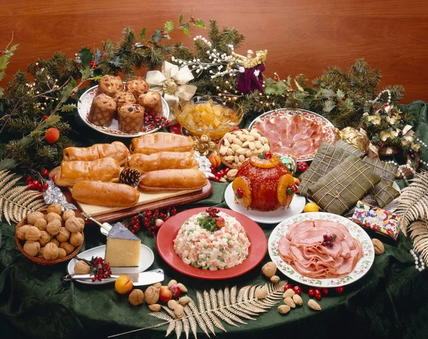 Traditional Christmas South American Food Buffet Table Hallaca Venezuelan Christmas — Stock Photo, Image