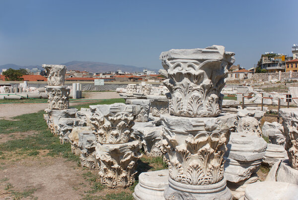 Agora columns (corinthian capital) 1